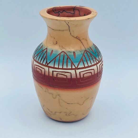 Vintage Handmade Navajo Horse Hair Etched Pottery Vase Signed Freddie Smith